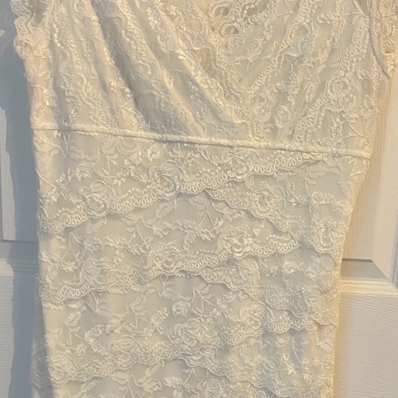 Wedding Dress - Picture 4 of 7